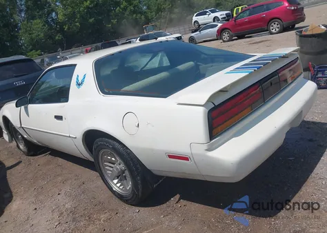 1992 Pontiac Firebird Formula из США, поврежденный, VIN 1G2FS23E3NL200467